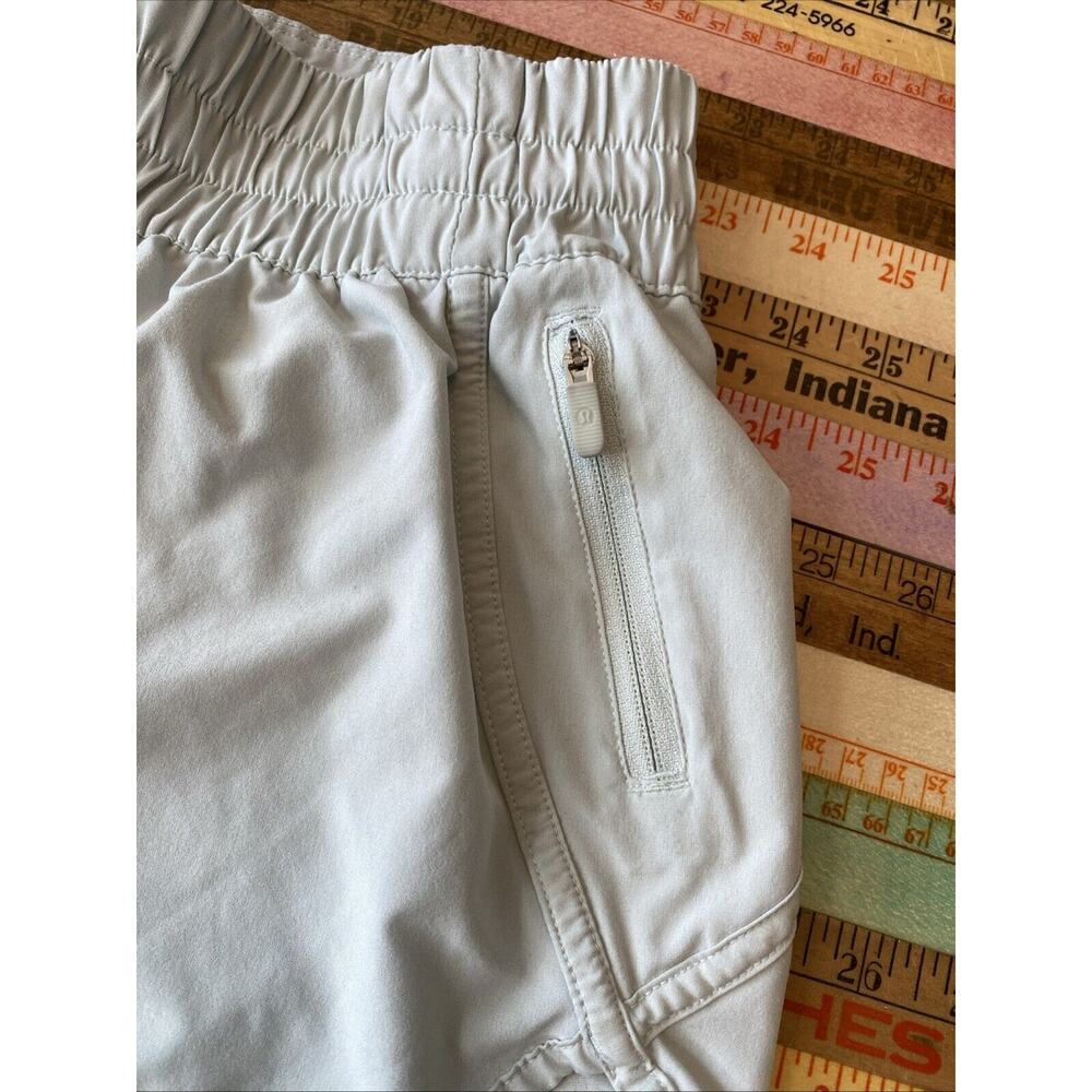 Lululemon Mint Green Shorts Size 6 Lightweight Elastic Zip Pocket Pull On Run - Picture 6 of 11